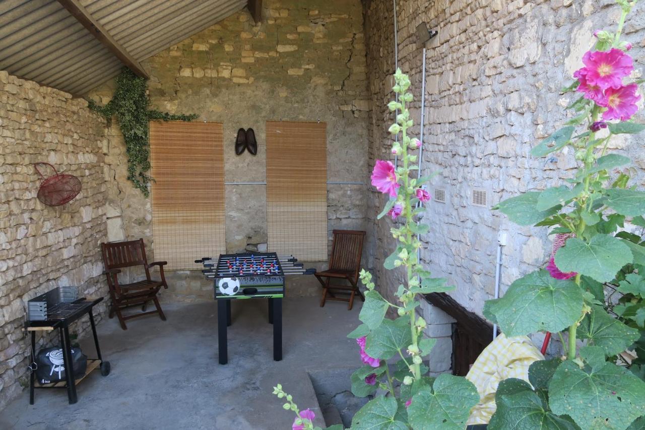 Villa Aux Acacias Braye-sous-Faye Esterno foto