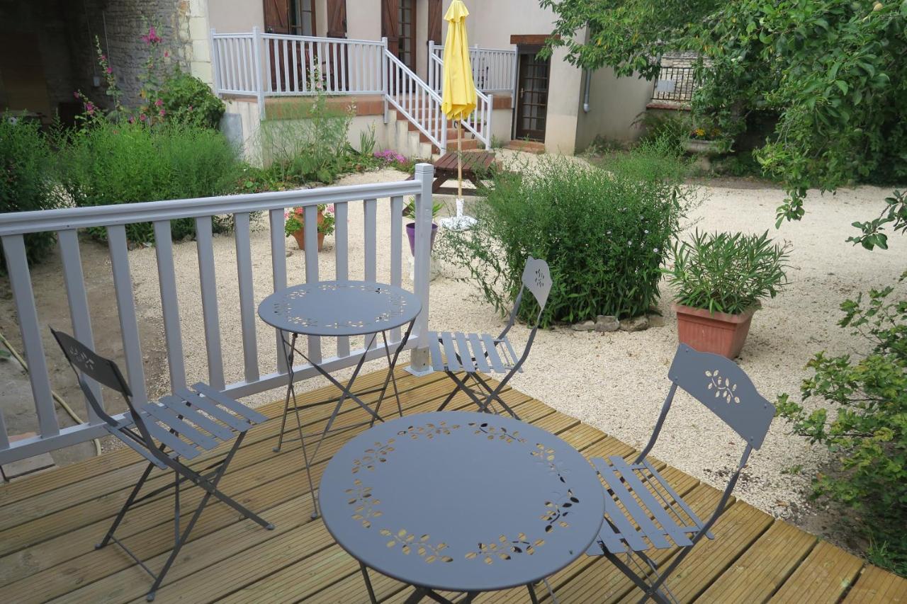 Villa Aux Acacias Braye-sous-Faye Esterno foto