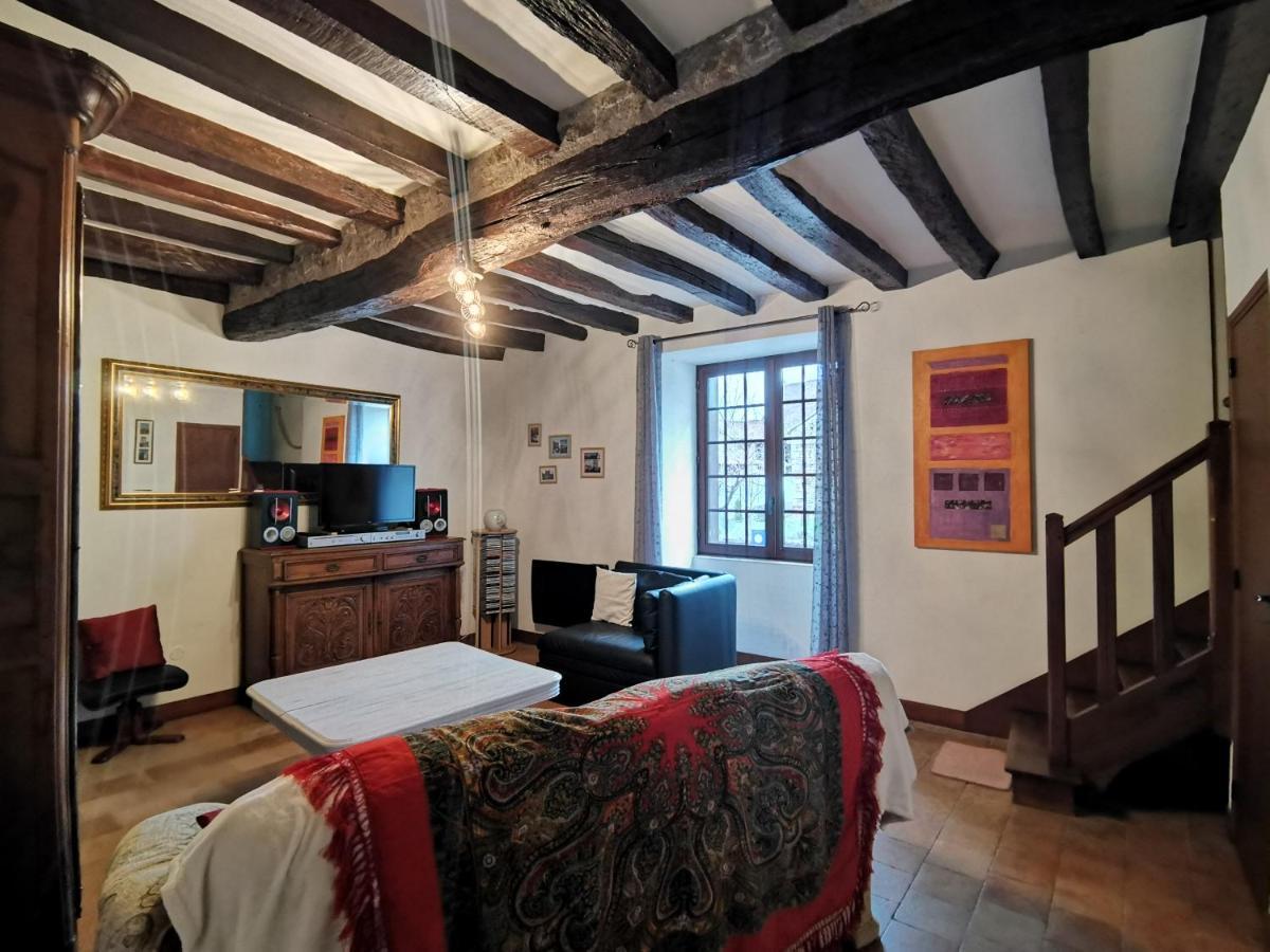 Villa Aux Acacias Braye-sous-Faye Esterno foto